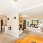 9 Busby Place-32
