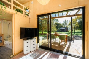 914 Napier Road-11